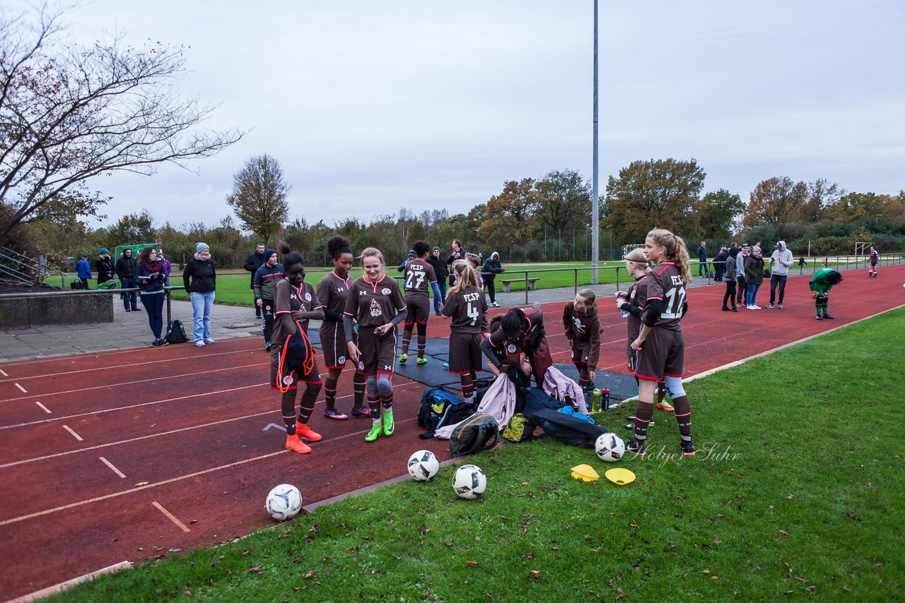 Bild 124 - C-Juniorinnen Halstenbek-Rellingen - St.Pauli : Ergebnis: 0:5